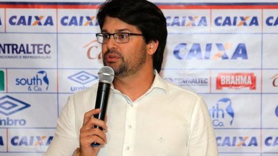Imagem Bellintani ameaça retirar Bahia do Campeonato Baiano caso jogadores do Vitória não sejam punidos