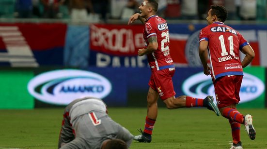 Imagem Com direito a ‘dancinha’ polêmica, Bahia vence o Náutico na Fonte 