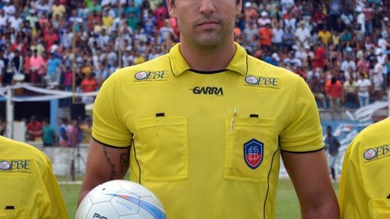 Imagem Jequié x Vitória: Diego Pombo Lopez apita a partida