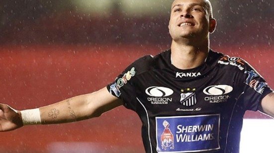 Imagem Após triunfo, zagueiro do Bragantino enaltece o Vitória