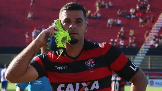 Imagem No apagar das luzes! Com dois de André Lima, Vitória bate o Jacobina no Barradão