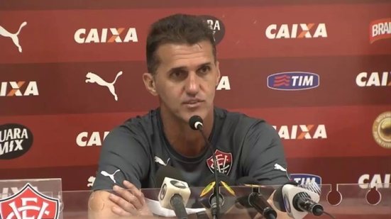 Imagem Mancini faz balanço da partida, elogia jovens e indica novas mudanças contra o Flu de Feira