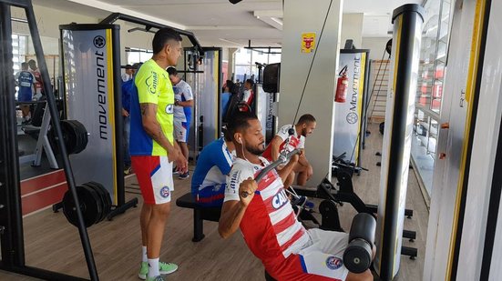Imagem Após triunfo diante da Juazeirense, jogadores do Bahia aprimoram parte física em Petrolina