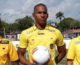 Imagem Bruno Pereira Vasconcelos será o árbitro de Flu de Feira x Vitória