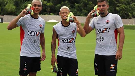 Imagem Alô Feira, tamo chegando! 23 atletas do Vitória são relacionados para enfrentar o Flu
