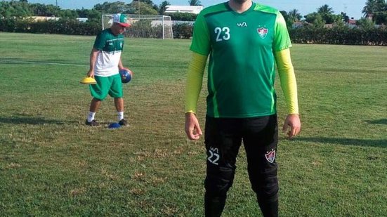 Imagem Goleiro do Flu de Feira sofre lesão e está fora do duelo contra o Vitória