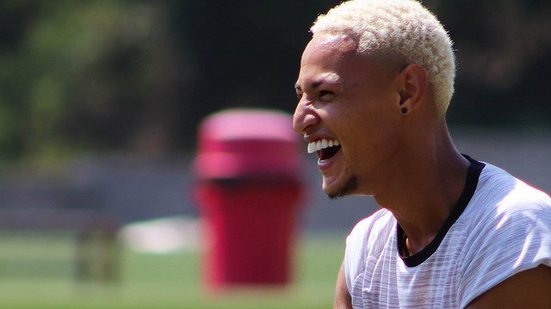 Imagem Em 15 partidas neste ano, Neilton ultrapassa marca de gols nos 38 jogos que fez em 2017
