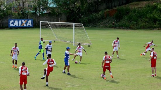 Imagem  De olho na Juazeirense, Guto Ferreira intensifica parte tática do Bahia no Fazendão