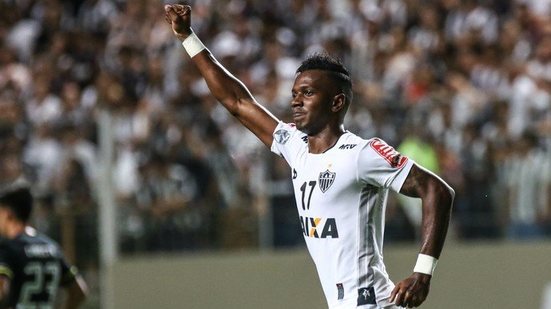 Imagem Vitória negocia contratações de zagueiro e atacante do Atlético-MG