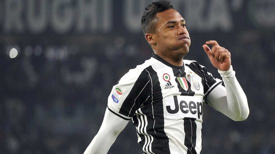 Imagem A bruxa está solta! Alex Sandro é cortado, e Tite convoca Ismaily para lateral-esquerda