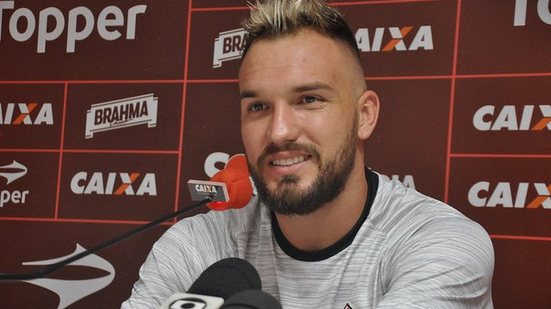 Imagem "Pra mim é um jogo muito especial", revela Willian Farias antes de enfrentar o Ferroviário-CE