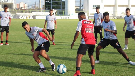 Imagem Em Fortaleza, Vitória encerra preparação para duelo com o Ferroviário