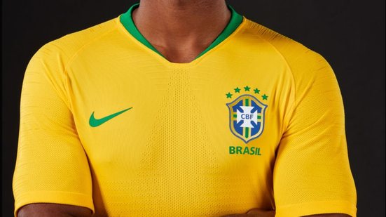 Imagem Fotos: Fornecedora de material esportivo da Seleção divulga uniformes para a Copa da Mundo