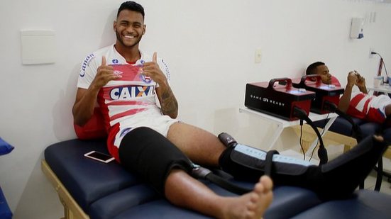 Imagem Médico do Bahia esclarece situações de jogadores que estão na fase de transição e DM