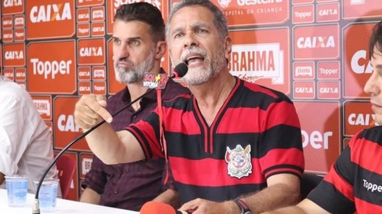 Imagem Presidente do Vitória declara apoio à perpetuação de Ednaldo na FBF