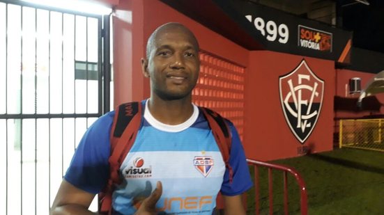 Imagem Goleiro do Bahia de Feira lamenta perda da vaga na final, mas enaltece clube