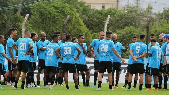 Imagem Volante do Botafogo-PB afirma que time não quer saber de empate com o Bahia: 'Vamos pra cima'