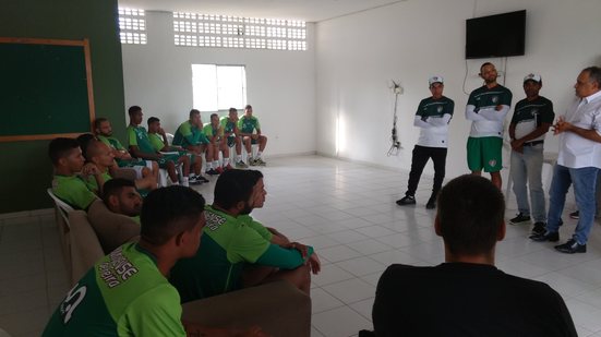 Imagem Com 19 atletas, Fluminense de Feira se apresenta e inicia preparação para disputa da Série D
