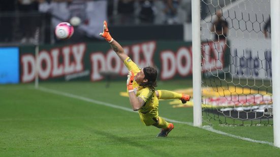Imagem Corinthians vence o São Paulo nos pênaltis e vai à decisão do Campeonato Paulista