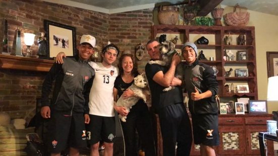 Imagem Jogadores do Vitória comemoram experiência na Dallas Cup