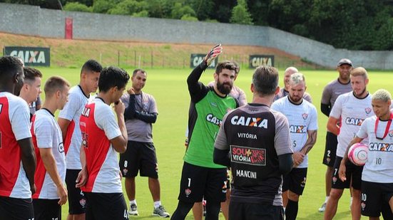 Imagem Com novidade e retornos, Vitória é relacionado para final contra o Bahia