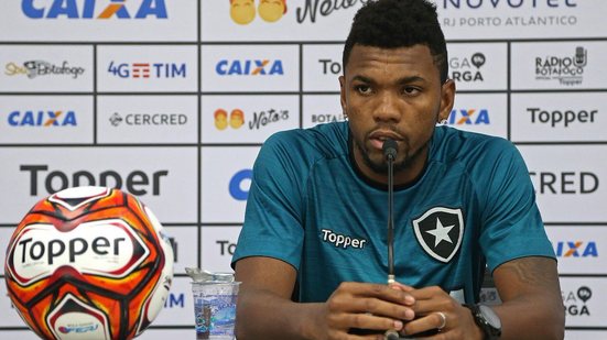 Imagem  Ex-Vitória minimiza favoritismo do Vasco e pede foco em decisão