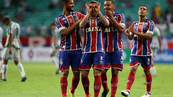 Imagem Jogador do Bahia é acusado de ofender torcedoras do Vitória em condomínio; atleta nega