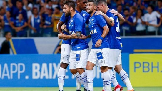 Imagem Procurado pelo Vitória, zagueiro diz que quer ficar no Cruzeiro