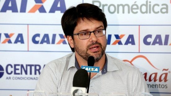 Imagem Presidente do Bahia confirma oferta por atacante e chegada de goleiro para o time sub-23