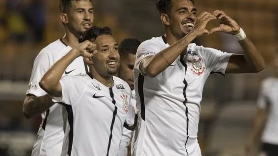Imagem Vitória tenta contratação de mais um atacante do futebol paulista