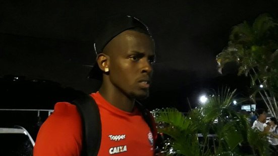 Imagem Caíque prega humildade e desconversa sobre interesse de clube italiano