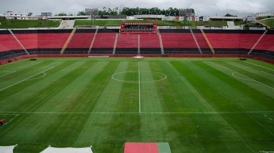 Imagem Após contratar atacante, Vitória fecha com zagueiro que deve desembarcar em Salvador nesta segunda