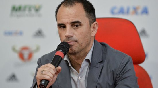 Imagem Rodrigo Caetano descarta possibilidade de assumir gestão do Vitória