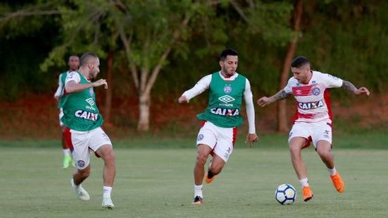 Imagem Bahia faz mais um treino tático e testa time para duelo com o Palmeiras