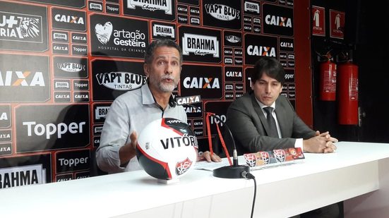 Imagem Ricardo David descarta vinda de Rodrigo Caetano para o Vitória; Denílson é punido