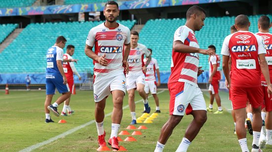 Imagem Com desfalques e retorno de Elton, Bahia está relacionado para decisão desta quarta