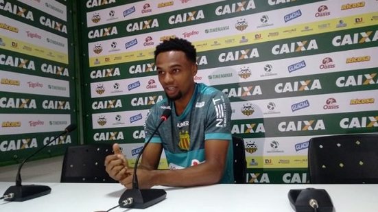 Imagem Maracás diz não ter mágoas do Vitória e culpa ex-diretor por saída