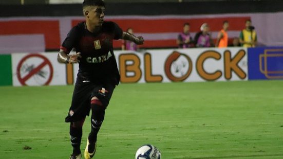 Imagem Nickson lamenta eliminação e destaca atuação do goleiro do Sampaio: 'Brilhou'