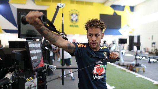 Imagem Seleção Brasileira: Jogadores fazem trabalho físico na Granja Comary