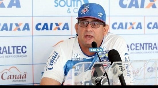 Imagem Guto comenta sobre chances de Régis virar titular e monta estratégias para surpreender fora casa