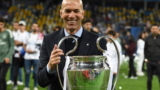 Imagem Após tri da Champions, Zidane anuncia saída do Real Madrid