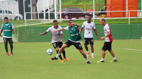 Imagem Vitória segue em preparação para o duelo com o Santos
