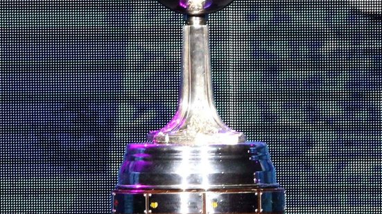 Imagem Oitavas da Libertadores terá duelo brasileiro entre Cruzeiro e Flamengo