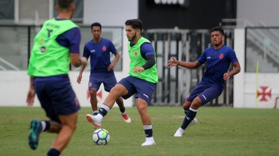 Imagem Vasco anuncia ex-Bahia e ex-Vitória para técnico e coordenador