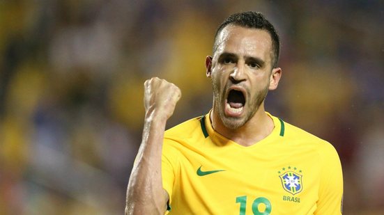 Imagem Exame não constata lesão e afasta risco de corte de Renato Augusto