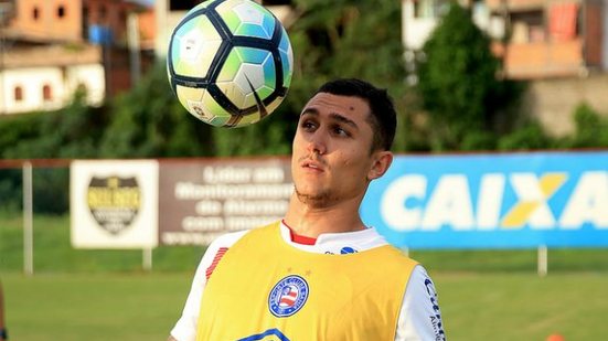 Imagem Vinicius confirma proposta de clube árabe, mas diz que quer permanecer no Bahia