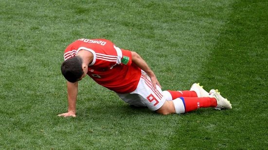 Imagem Russos confirmam lesão na coxa de Dzagoev e aguardam exames para definir tratamento