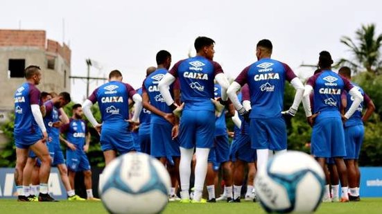 Imagem Clube árabe faz proposta para tirar meia do Bahia