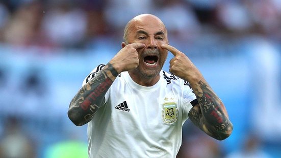 Imagem Sampaoli descarta saída da Seleção Argentina: "Não vou me afastar"