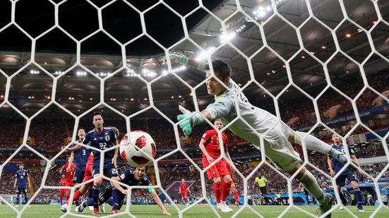 Imagem Bélgica vence o Japão no último minuto e enfrenta o Brasil nas quartas de final